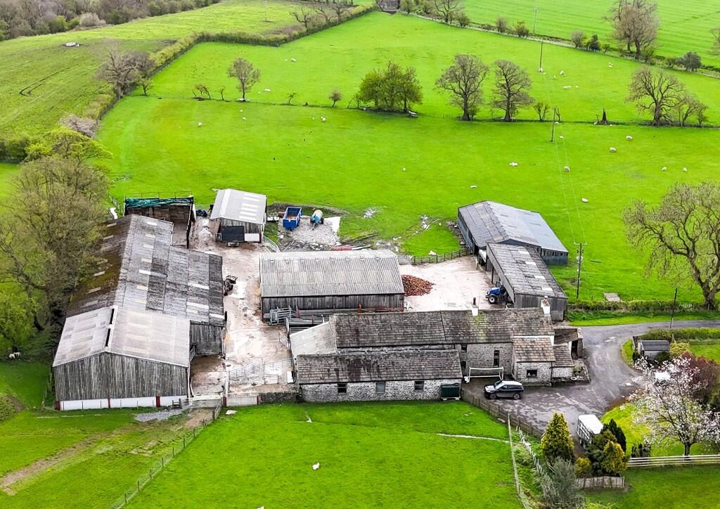 Main image of property: Loftrans Farm, Carters Lane, Gisburn BB7 4HZ