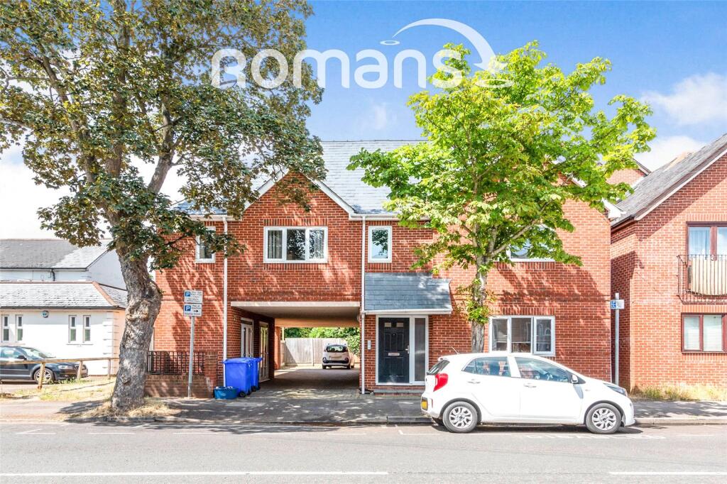 Main image of property: Queens Road, Farnborough, Hampshire