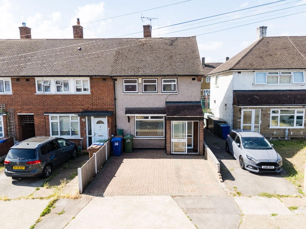 Main image of property: Usk Road, Aveley, South Ockendon, RM15 4PB