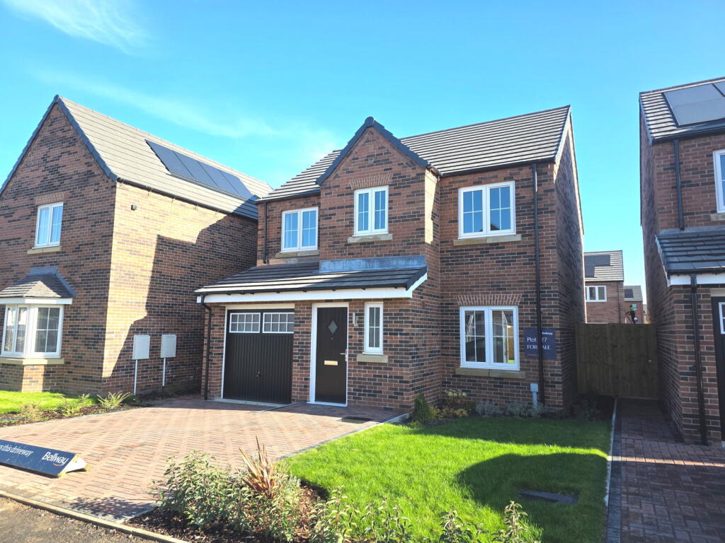 4-bed detached on 19 Crisp Avenue, Beverley, HU17 0XX, £369,995
