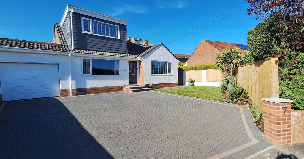 Main image of property: Shackleton Close, Exmouth, EX8 4PR