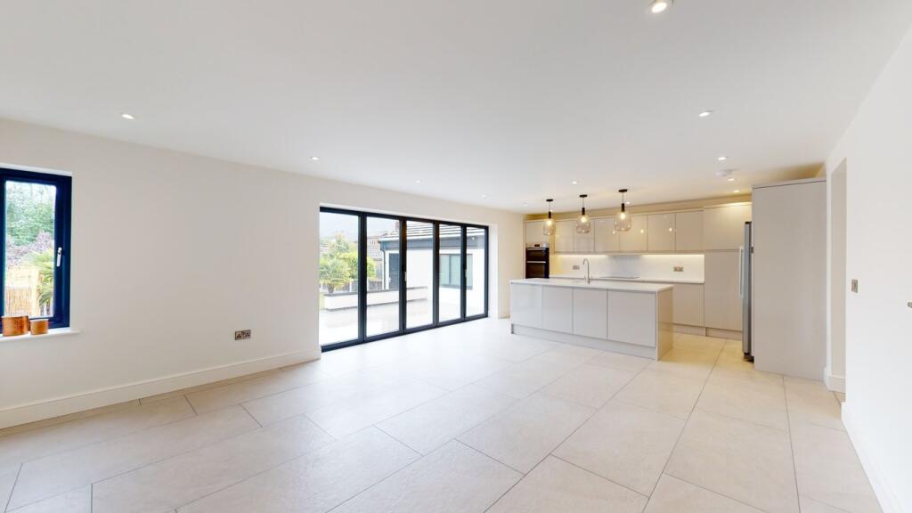 Stoops Road, Bessacarr, Doncaster, DN4 - View 2