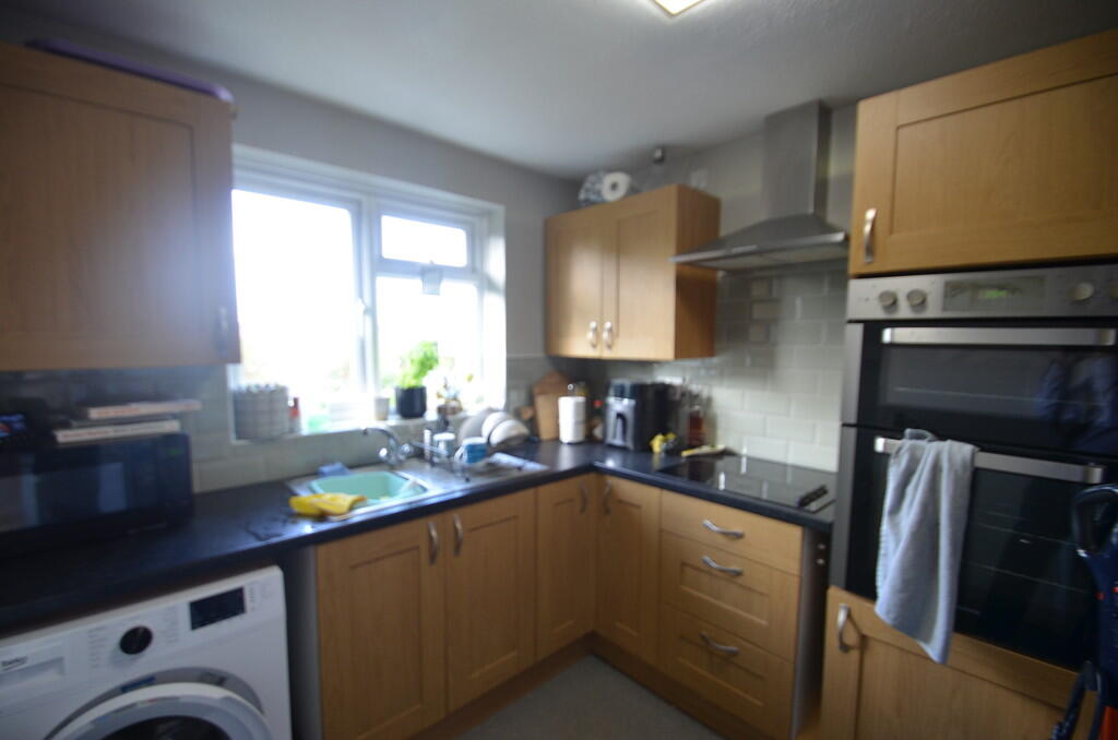 Apartment in Twickenham - View 5
