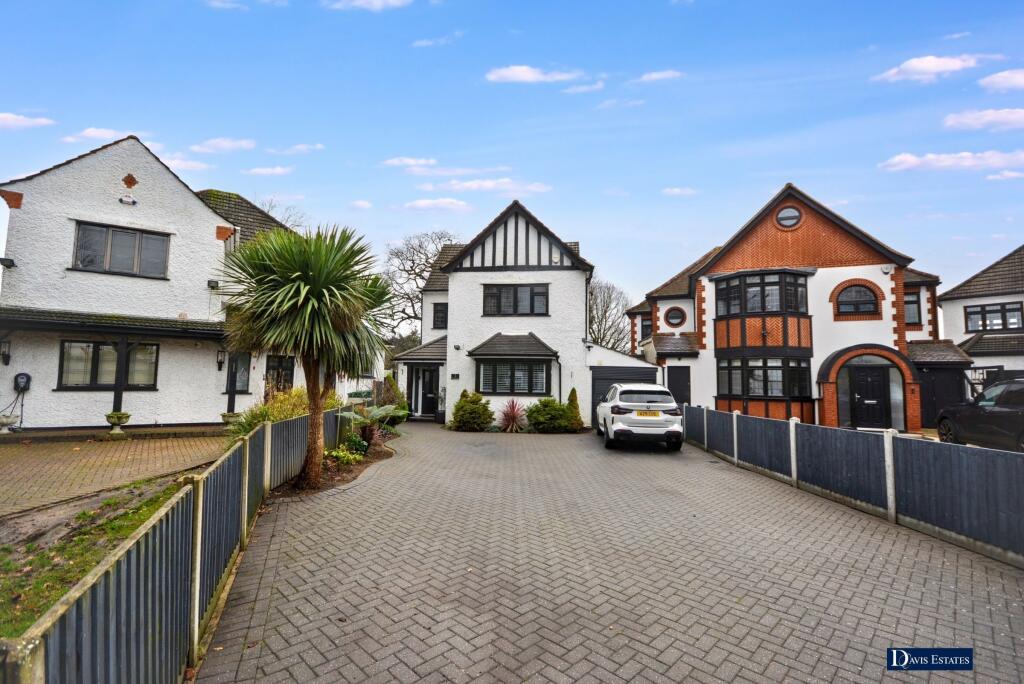 Main image of property: Castellan Avenue, Gidea Park, Romford, RM2