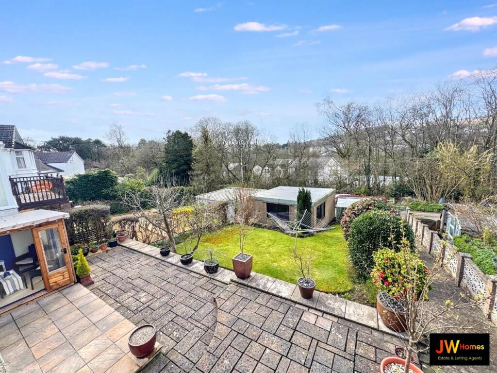 Summerfield Hall Lane, , Maesycwmmer photo 5