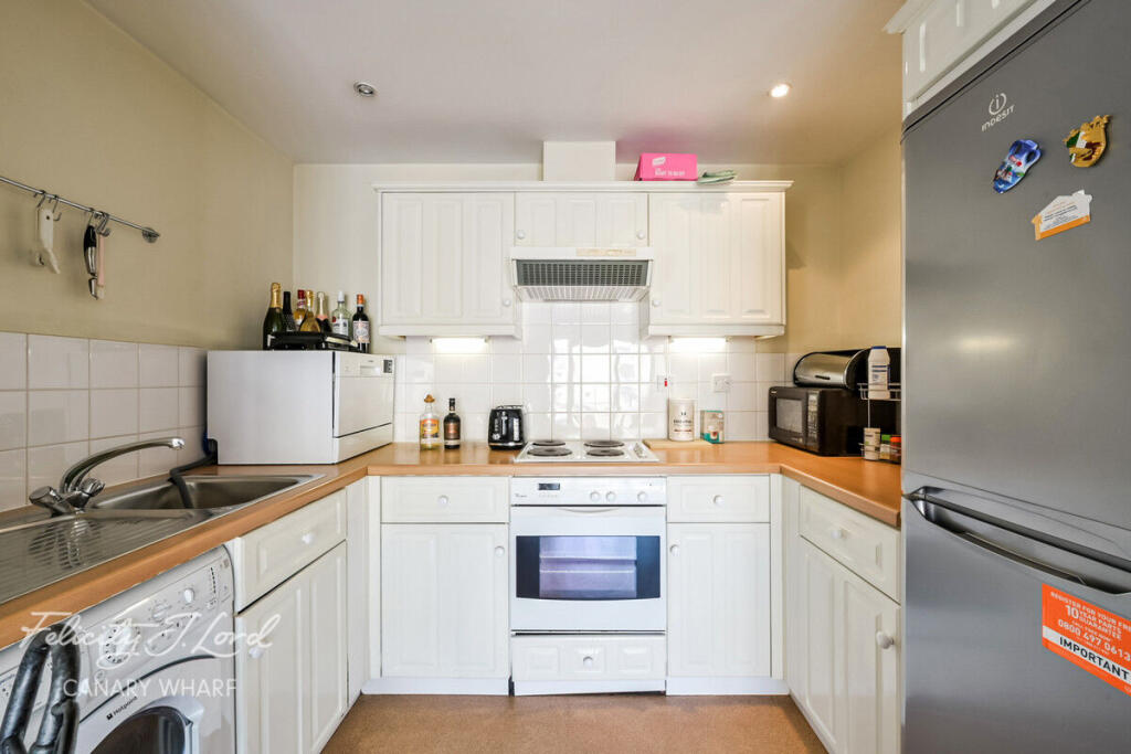 Main image of property: Premiere Place, Garford Street, London E14