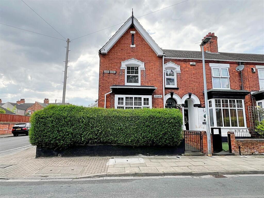 House in Grimsby, Wellow