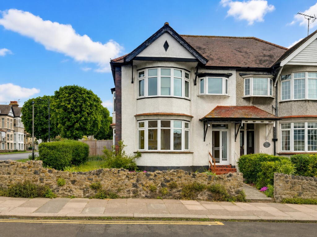 Main image of property: York Road, Southend-on-sea, SS1 2