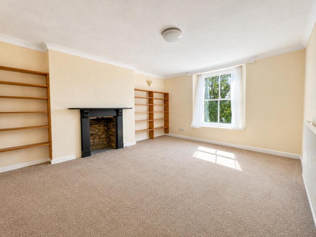Apartment in Exeter - View 3