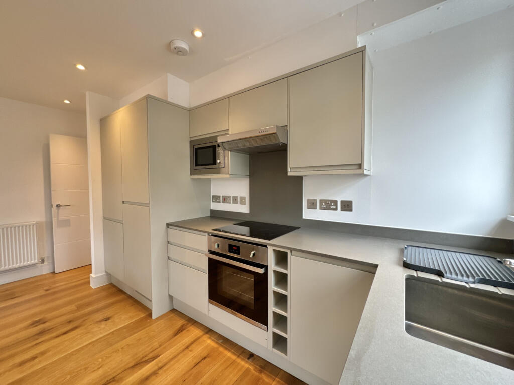 Apartment in London - View 4