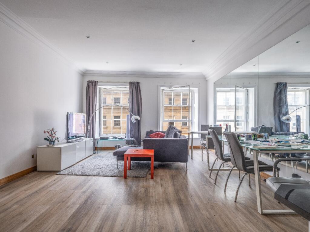 Main image of property: (£213.50pppw) Murton House, Grainger Street, Newcastle Upon Tyne, Tyne and Wear, NE1 5JQ