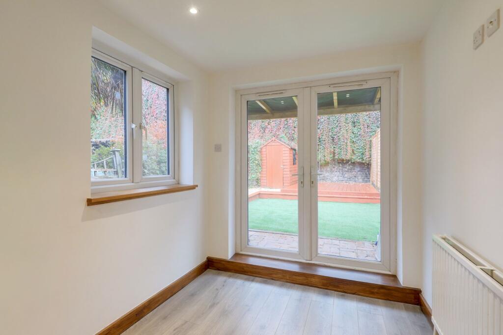 House in London, Cordwell Estate, Hither Green - View 4