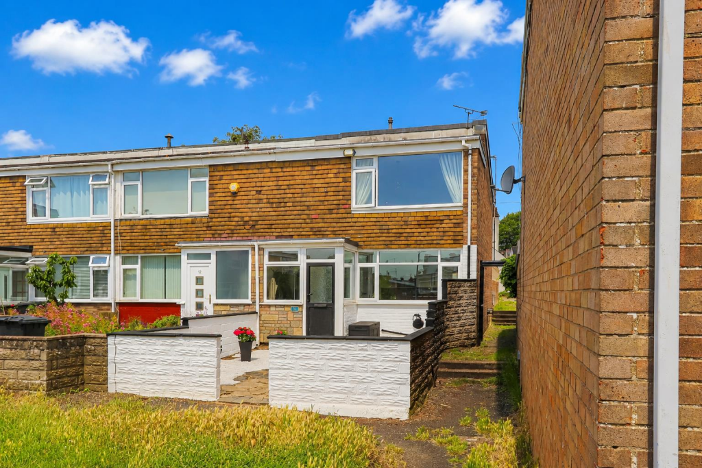 Main image of property: Blackwell Close, Barry
