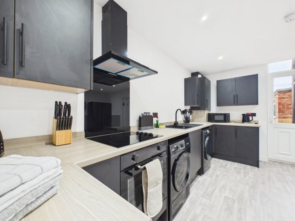 House in Newcastle upon Tyne - View 4