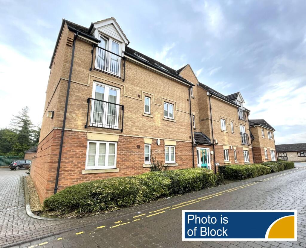 2-bed flat on 23 Regal Place, £125,000