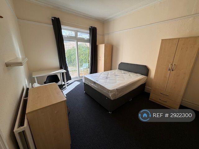 1 bedroom house share for rent
