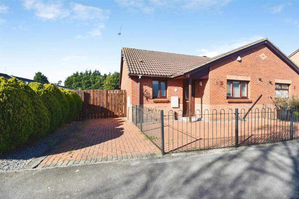 Main image of property: Oribi Close, Hull