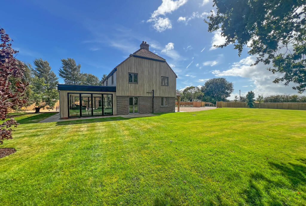 Cedar House, Birdham Road, Appledram, Chichester photo 3
