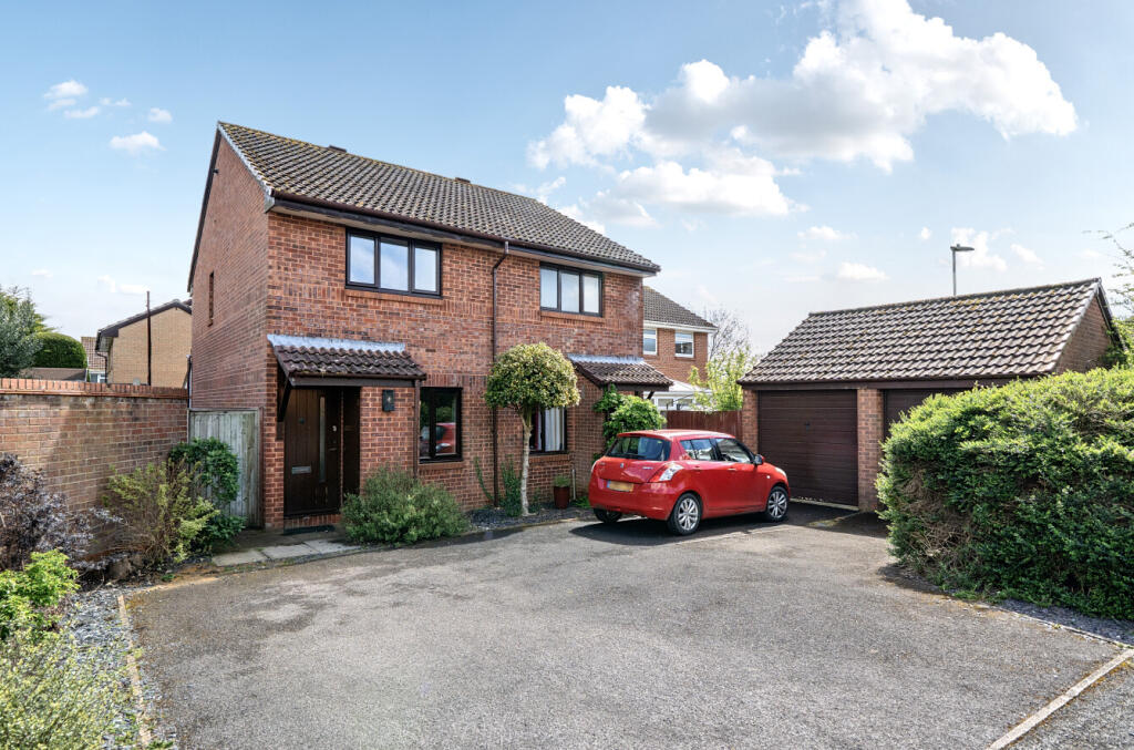 Main image of property: Alder Hill Drive, Totton, Southampton, SO40