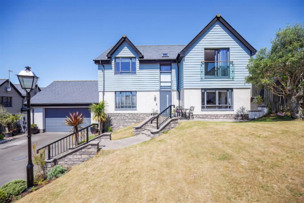 Craig Yr Eos Avenue, Ogmore by Sea, Vale of Glamorgan, CF32 0PF photo 2
