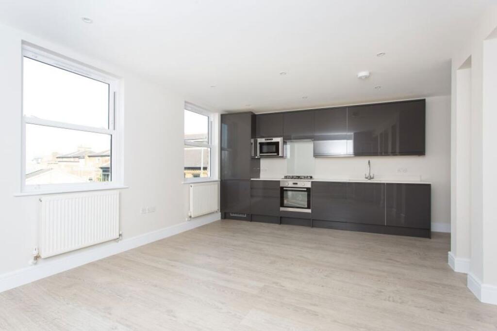 Apartment in London - View 4