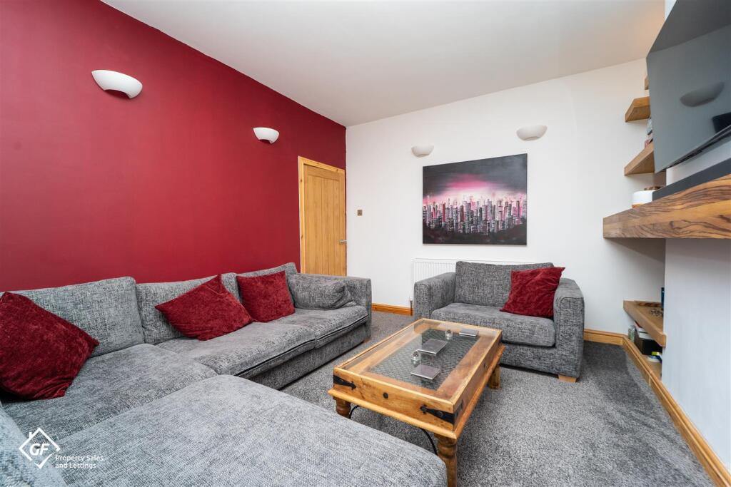 House in Lancaster - View 5