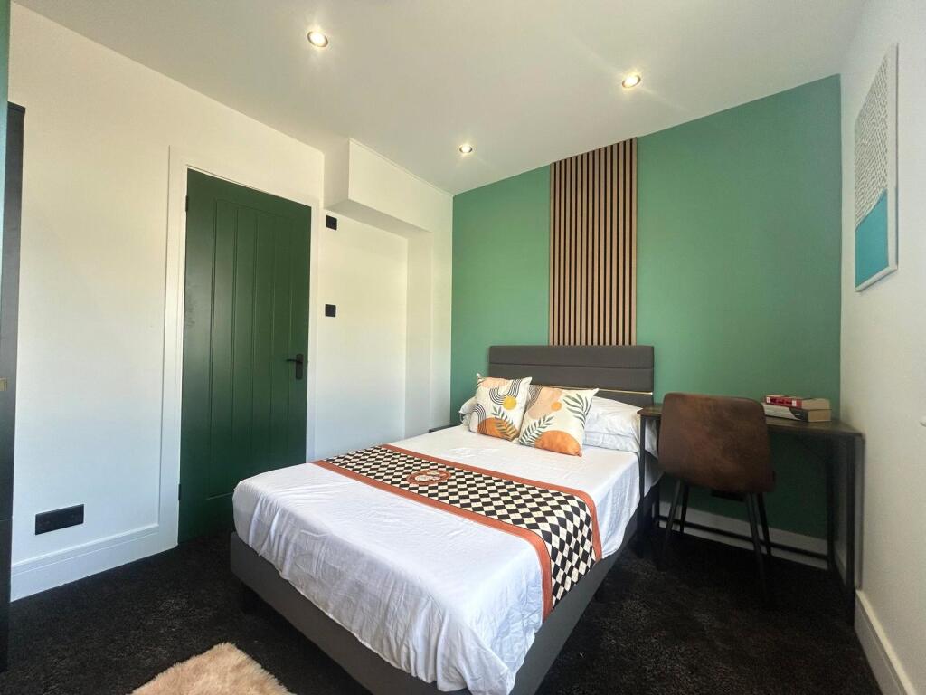 Main image of property: Canterbury Road, Guildford, Surrey, GU2