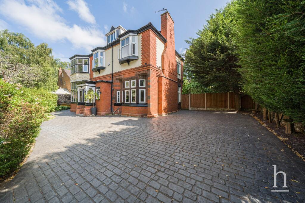 5-bed detached on Shrewsbury Road, Oxton, CH43, £700,000