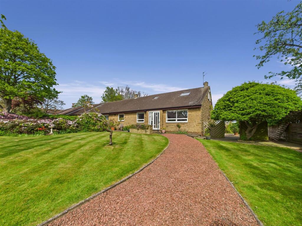 Woodland Close, Earsdon, Whitley Bay photo 2