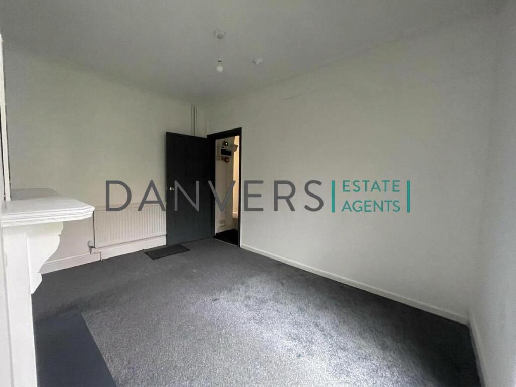 House in Leicester, City of Leicester - View 5