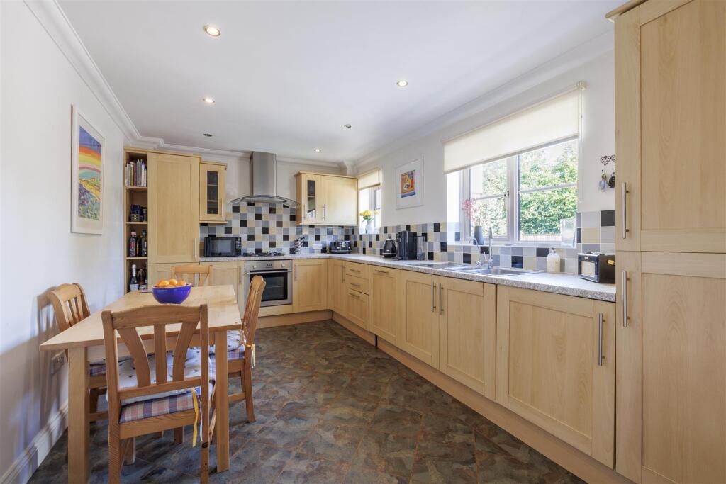 Hillside, Chedgrave, Norwich photo 4