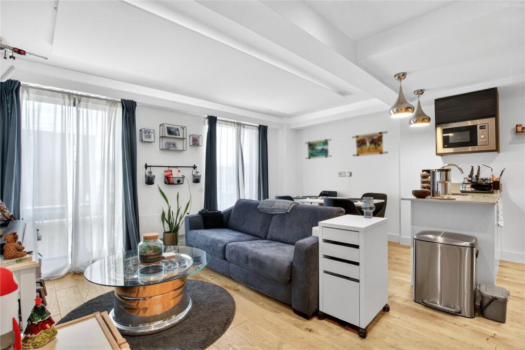 Apartment in Bracknell, Easthampstead - View 2