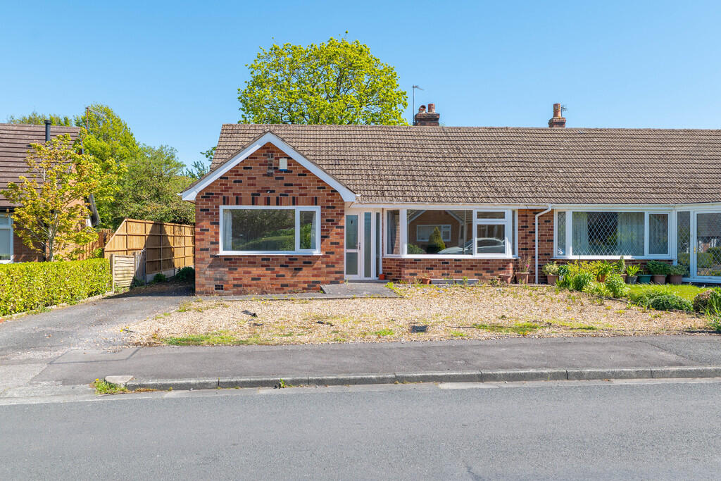 Main image of property: Lanedale, Longton