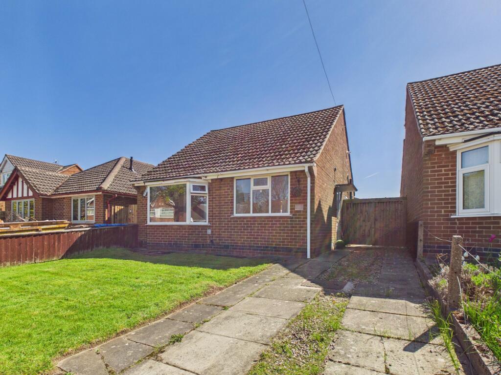 2-bed detached on Willson Avenue, Littleover, £260,000