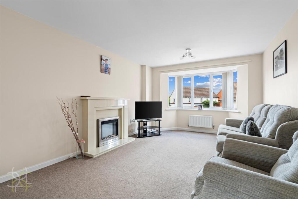 House in Worcester - View 4
