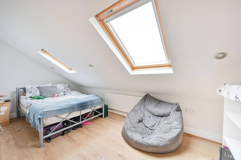 3 bedroom flat for rent