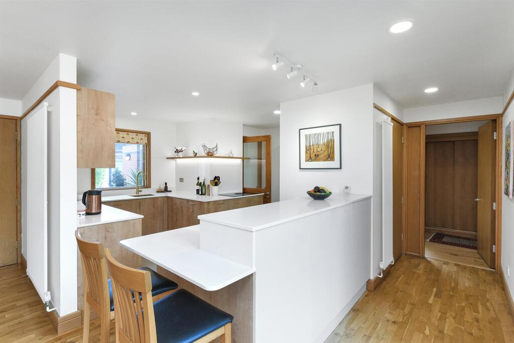 Kneeton Road, East Bridgford, Nottingham - More