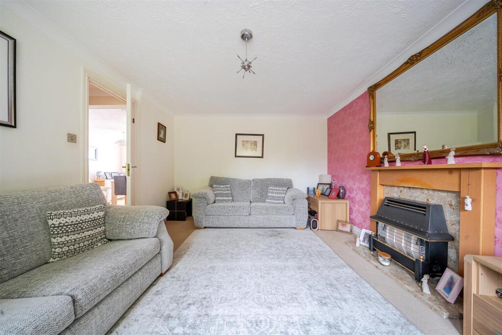 House in Telford, St. Georges and Priorslee - View 4