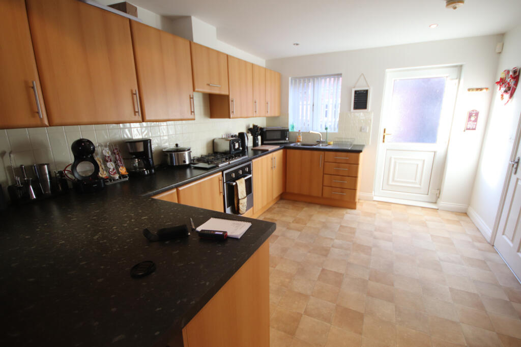 House in Lincoln - View 4