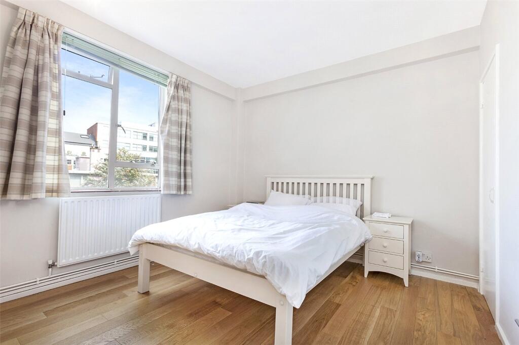 Apartment in London - View 3