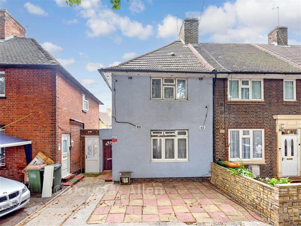 House in London, Plaistow - More