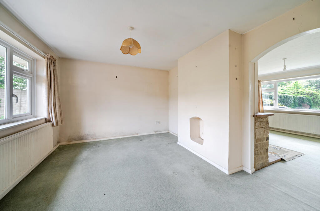 Hawthorn Road, Four Marks, Alton, Hampshire, GU34 - View 5