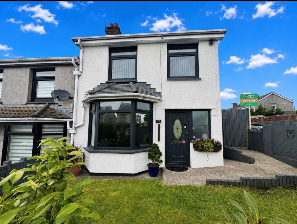 Main image of property: Central Avenue, Cefn Fforest, NP12