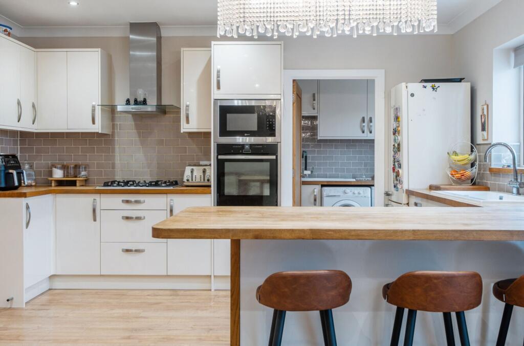 House in Chichester, East Wittering - View 3