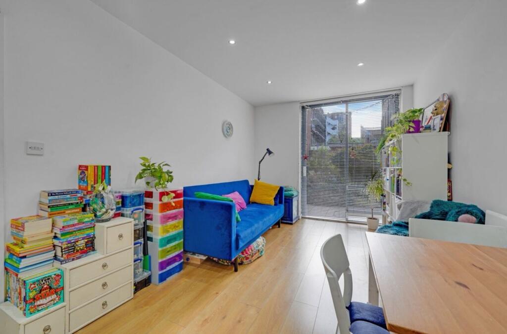 Apartment in London, Spitalfields, Whitechapel - View 4