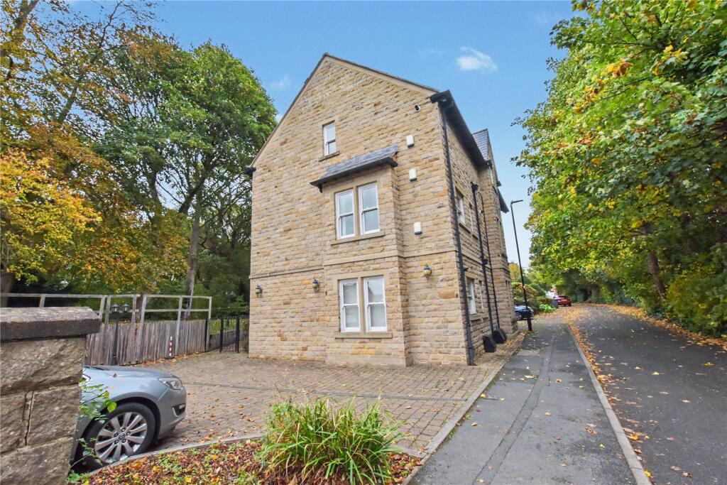 Flat D, Woodlands, The Poplars, Leeds, West Yorkshire