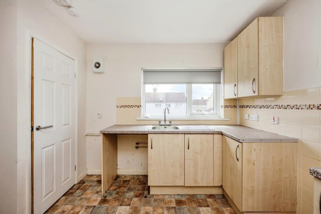 Apartment in Swansea - View 5