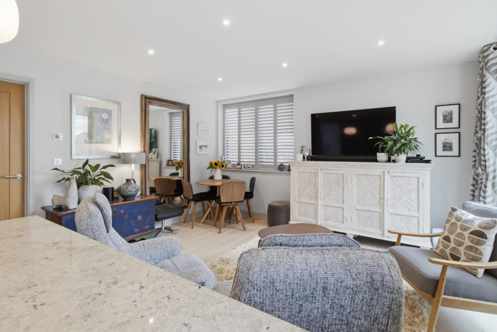 Apartment in Malvern Hills, Malvern - View 5