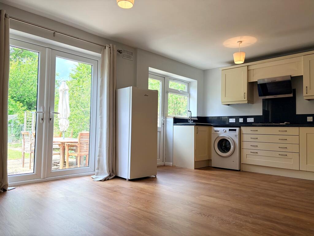 4, Sidney Terrace, Wendover, Aylesbury photo 4