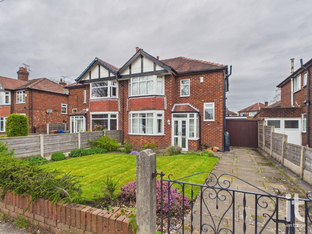 3-bed semi-detached on Dean Lane, Hazel Grove, Stockport, SK7, £399,950